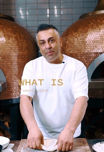 Understanding Neapolitan Pizza Tradition and Techniques