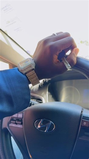 Brom shop boubakh bi @Mrs teranga business #viraltiktok @ouz shoes 221 #viraltiktok