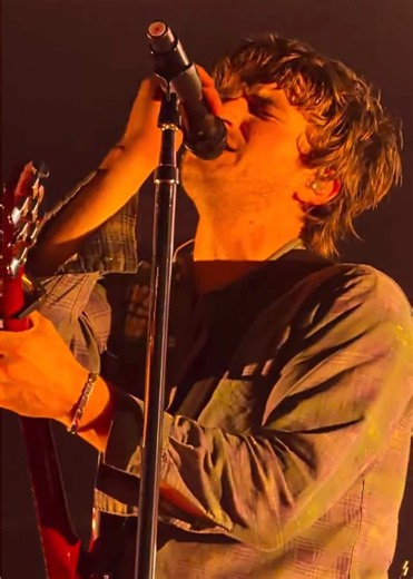 He is so sweet. #djotime #interview #joekeery #djoconcert #fyp | djo and joe keery
