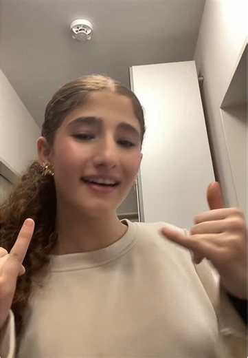 Learn Sign Language: A Guide to Communication