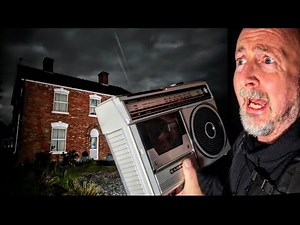 This scary ABANDONED house of the elderly made us jump in fear