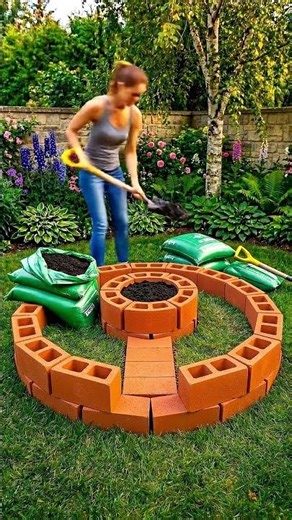 Strange Lawn Shape Turns Into a Stunning Flower Tower 🌻😳