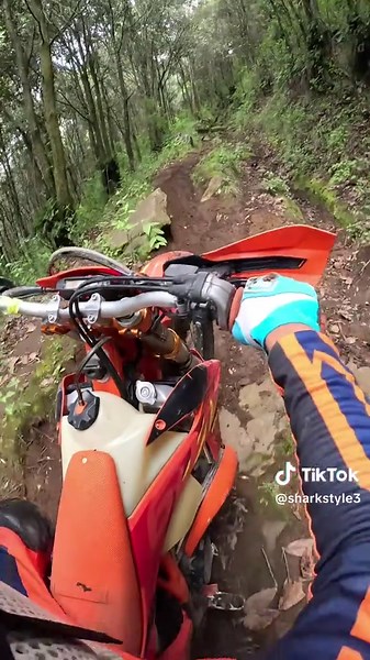 Enduro Guatemala: A Remote Control Moto Adventure