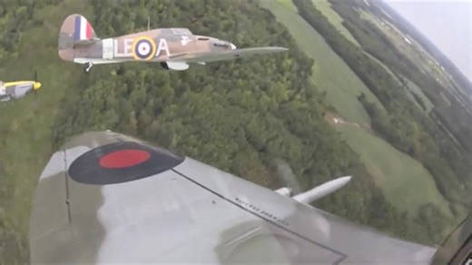 What it's like flying a Spitfire in tight formation. (brother Dave Hadfield's full vid: https://youtu.be/fb7eC2D4fHk ) | Col. Chris Hadfield