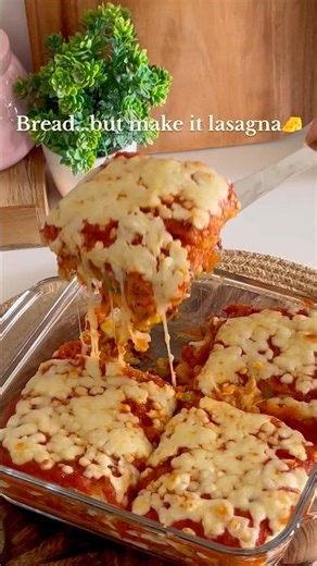 Bread Lasagna 🧀🍞 | Easy Cheesy Lasagna Recipe #breadlasagna #easylasagnarecipe
