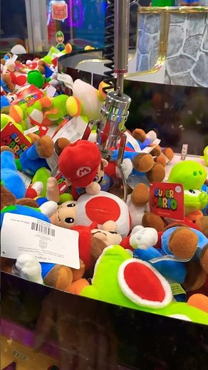 Súper Mario Claw Machine Double Prize !!#supermariobros #clawmachine #prize #winner