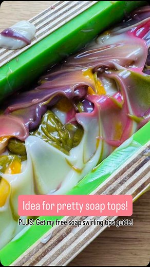 There are so many ways to decorate your cold process soap tops! I like doing this when making multi-colored soap designs! What’s your favorite way to top your soap loafs? 🧼 #handmadesoap #soapmaking #soapmaker #coldprocesssoap #soapdesign #soap #soapart | Lovin Soap Studio