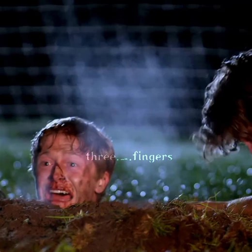 three fingers 🛐😫💞#wrongturn5 #threefingers #fypシ #fypシ #fypシ ⚠️ ALL FAKE ⚠️