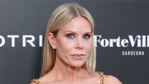 Cheryl Hines' Voluptuous Outfit Proves She's In Her IDGAF Era Amid Kennedy Feud - Nicki Swift