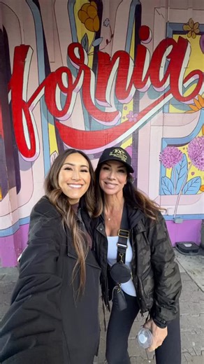 Debbe Dunning on Instagram: "#superbowlweekend #next #sabrinacarpenteredit"