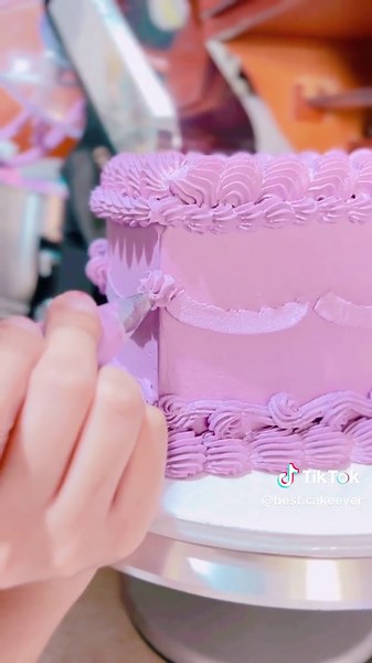 Yoongi Cake Decorating: Vintage BTS Suga Inspired Cake Aesthetics