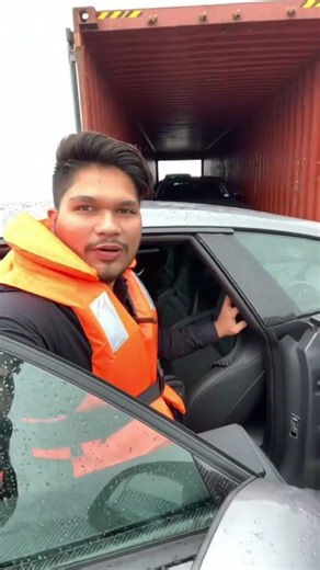 Audi E tron gt in the middle of the see