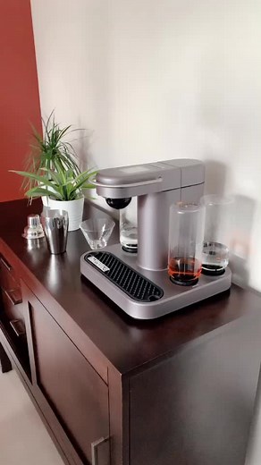 @bartesian #cocktail #cocktailmaking #peach#happy#sunshine#party#cheer