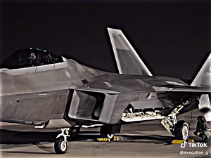 F-22 Raptor Engine Start. #xuhuong #fyp #military #f22raptor #foryou #foryoupage #capcut #asethetic #xyzbca #viral #learnontiktok #macchallengeaccepted