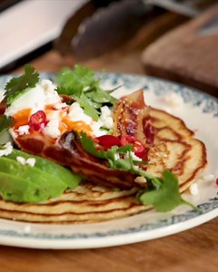 Practice makes perfect 😎 — Products shown: Tefal Non-Stick 30 cm Frying and Jamie Oliver by Tefal Hard Anodised Premium Frypan 24cm. | Jamie Oliver
