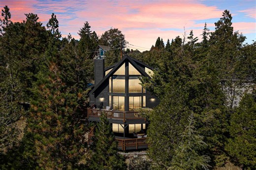 The Most Wish-listed Airbnb in California Is 1.5 Hours From L.A.—and It Has Easy Lake Access and Pretty Mountain Views