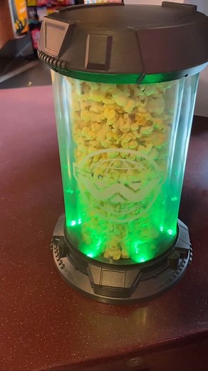 Phil Taylor on Instagram: "The Regal Cinemas Alien: Romulus popcorn bucket is the exact new bucket I need in my life… because sleep is overrated… 🫶🏼💯 #alien #regal #regalcinemas #popcornbucket #alienromulus #horror #scifi"