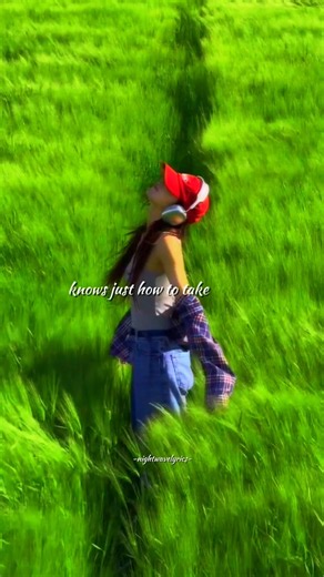 Training Season - Dua Lipa।aesthetic lyrics।song with lyrics song lyrics#lyricsvideo