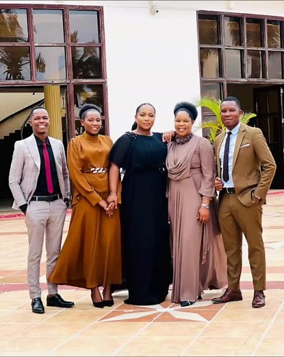 Zabron singers member Marco Joseph is dead. Marco is reported to have died while undergoing treatment for a heart disease at Muhimbili Hospital in Dar Es Salaam last night. Zabron singers came into the limelight through their hit song #MkonoWaBwana . #zabronsinger #marcojoseph #ripmarco #bronicholasmusembi #bronicholas #najuabwanaatatenda #nendavitaumeimaliza #familiainaomboleza😭😭 #vitaumemaliza