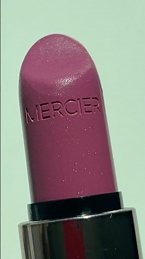 Stop scrolling… this lipstick looks expensive on EVERYONE 💄✨