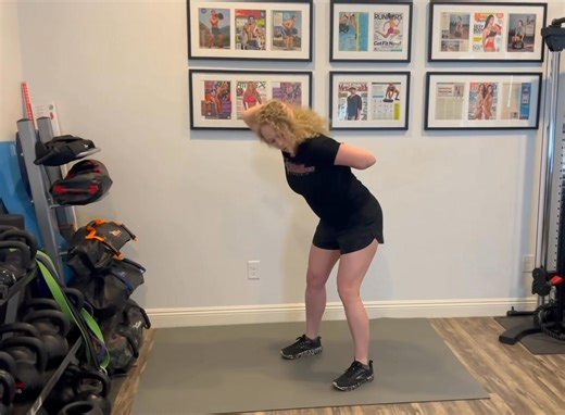 Shoulder and upper back discomfort are two of the most common issues we see in both fitness and rehabilitation, and they’re rarely isolated problems. Physical therapist Jessica Bento explains how limitations in thoracic mobility often force the shoulders to compensate, leading to pain, stiffness, and reduced performance. Today's post breaks down why traditional approaches that focus only on stretching or strengthening the shoulder miss the bigger picture. Using research-backed insights, she show