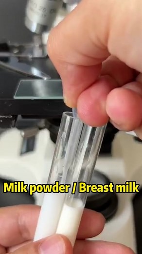 So much difference between milk powder and breast milk 😲😲😲😲😲😲😲#milk #breastmilk #milkpowder #human #mother #mom #baby #health #healthy #microscope #microscope666 #foryou #fyp #tiktok #tiktoker #challenge #scientist #science #amazing #zoom