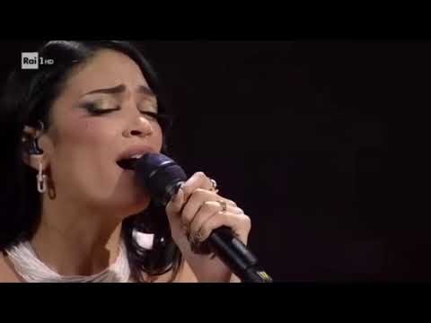 Achille lauro ed Elodie - a mano a mano (cover Sanremo 2025)