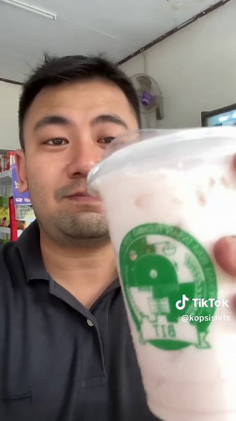 Ice Cup Segar di Kopsis Bit: Kreasi Menyegarkan!