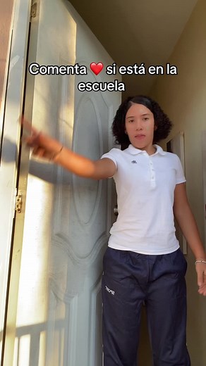 Understanding Teacher Reactions Through Body Language