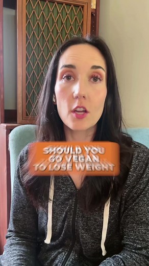 Veganism: Weight Loss Guaranteed? There’s a common misconception that adopting a vegan diet automatically translates to shedding pounds. While many people do experience weight loss when they switch to a plant-based diet, it’s essential to understand that veganism isn’t a one-size-fits-all weight loss solution. (In fact, I would argue that veganism is actually a social movement and not a diet at all, but I will save it for another time.) A vegan diet eliminates animal products, but it doesn’t inh