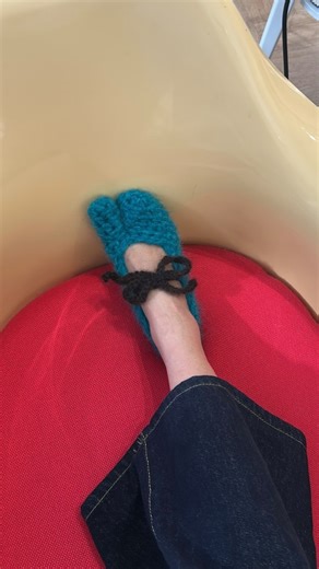 MESSY THING STORE on Instagram: "My first pair of crochet tabi!!! made by combining three strands of mohair yarn Will wear them for a few days to see if there are any problems, continue testing the yarns and hook sizes until I reach the design that best accentuates the shape of the foot, making it look stylish!!! btw welcome to custom made ur size👾 I am still learning to write the pattern…hope I can finish it soonnnn"