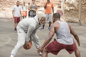 'Uncle Drew' Trailer: Kyrie Irving Leads A Team Of NBA Legends In Old-Age Make-Up - SlashFilm