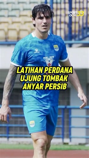 The moment of the tall striker of Persib's first training🔥 #persib #persibbandung #persibnews #sh...