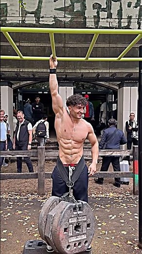 Ultimate Strength: Monster Pull-Ups with Crazy aesthetic body