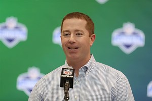 Lions extend general manager Bob Quinn's contract