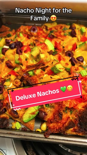 Made Homeade Nachos for the entirr fam and everyones different taste preferences , My veggie version was sooo good ! #dinner #dinnerideas #nachos #veggie #eat