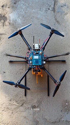 Vishal Sharma on Instagram: "Drone Ki Power Ka Asli Raaz ⚡ BLDC Motor Explained! 👉 “Agar drone BLDC motor use na kare… to wo udel hi nahi!” Drone hawa mein stable reh sake, zyada time ud sake aur heavy camera utha sake — isi liye drone mein BLDC (Brushless DC) Motor use hoti hai ⚡🚁 🔹 BLDC motor kyun best hai? ✔ Brushes nahi hote → friction kam → heat kam ✔ High efficiency → zyada battery backup ✔ High RPM → fast & smooth lift ✔ Lightweight → drone ka weight kam ✔ Precise speed control → perfe