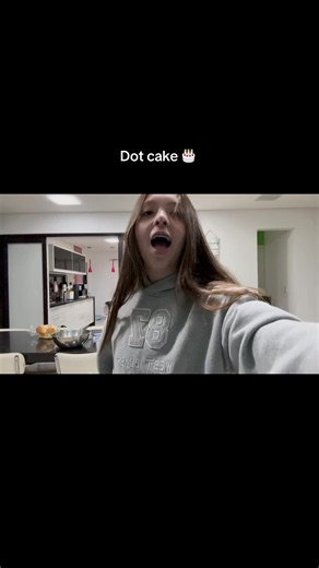 Dot cake recipe: easy dot cake tutorial for friends and celebrations