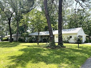 216 Bel Air Dr, Longmeadow, MA 01106 - MLS 73395985 - Coldwell Banker