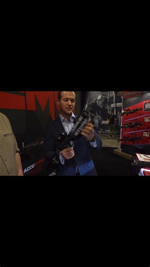“The brand NEW Demun Mini Crossbow from Barnett is without a doubt something that will get your friends talking 🎯 Imagine the things you could do with this thing!!” Via Buckmasters | Barnett