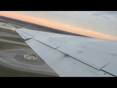 Delta Air Lines Boeing 717 [N990AT] Early Morning Takeoff from Detroit (KDTW)