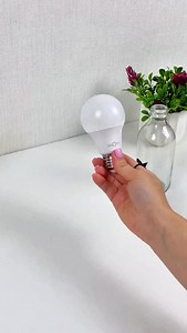 Creative Candle Holder Part 1 #DIY #DIYDecor #Upcycle #Craft|deas #HomeDecor Materials: • Glass bottle • Light bulb • Hot glue gun • Spray varnish • Tin can • Yellow and gold paint • Sponge • Toilet paper • Water • Glue • Paintbrush • Scissors • Cardboard • Marker • Lace ribbon • Hair dryer | FastDIY