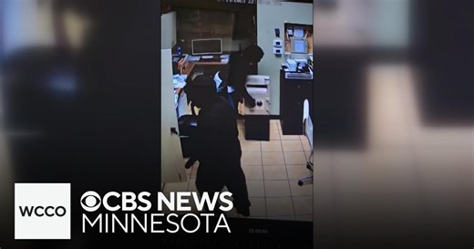 Robbery caught on camera at Minneapolis grocery store, owner says