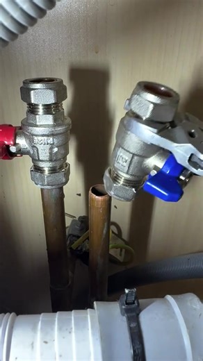 How to plumb a new kitchen sink tap on a rotten work top! | Mmm Plumber