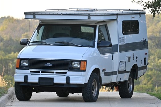 No Reserve: 1993 Chevrolet Astro CL AWD Provan Tiger GT Camper
