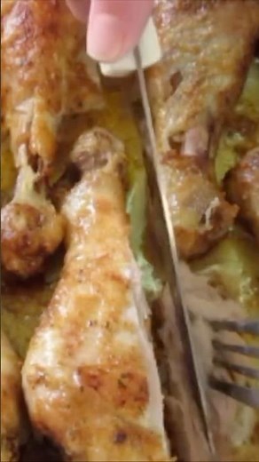OVEN FRIED CHICKEN DRUM STICKS 😋 So JUICY 😍 #food #chicken #baking #protein #recipe e