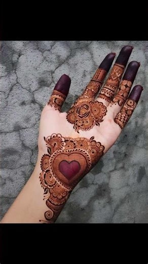 # Beautiful front hand mahendi design