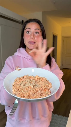 Melanierazz_ on Instagram: "Easy High Protein Comfort Meal!🤍 @dfyne.official code MELANIEM @allgoodles #comfortfoods #highprotein"