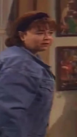 Season 4, Episode 2 #roseanne #roseanneclips #roseannetvshow #roseanneconner #tvshow #funny #comedy #90sthrowback #90stv #fyp #foryou