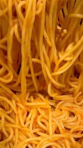 The Easiest & Most Delicious Spaghetti in 5 Minutes!